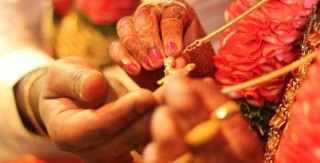 छोराका लागि बुहारी लिन पुगेका बुवा सम्धीनी लिएर फरार भएपछि....