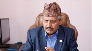 शिक्षामन्त्री पोखरेलको आग्रह :  जोखिम कायमै रहेकाले तत्काल विद्यालय नखोल्नुस्