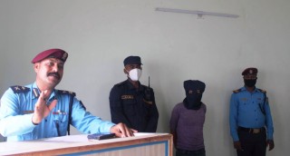 बृद्ध दाजुबहिनीको विभत्स हत्या गर्ने अभियुक्त प्रहरीद्धारा सार्वजनिक 