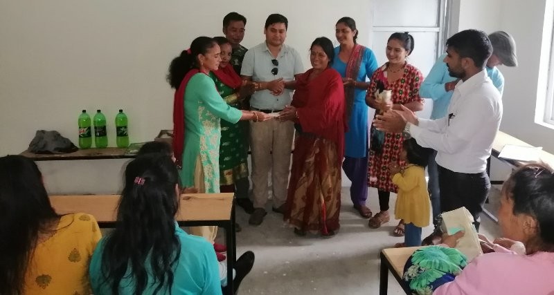 वडा कार्यालयद्वारा नियमित गर्भजाँच गराउने महिलालाई नुन, तेल, अण्डा र सावुन