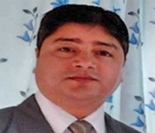 भोका जनतालाई लाठी, आसेपासेलाई पदक !