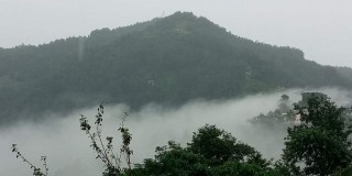 आज भारी वर्षा, भोलिदेखि मौसममा सुधार