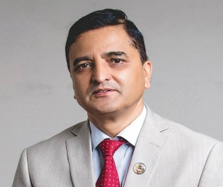 पर्यटन मन्त्री योगेश भट्टराईलाई कोरोना संक्रमण