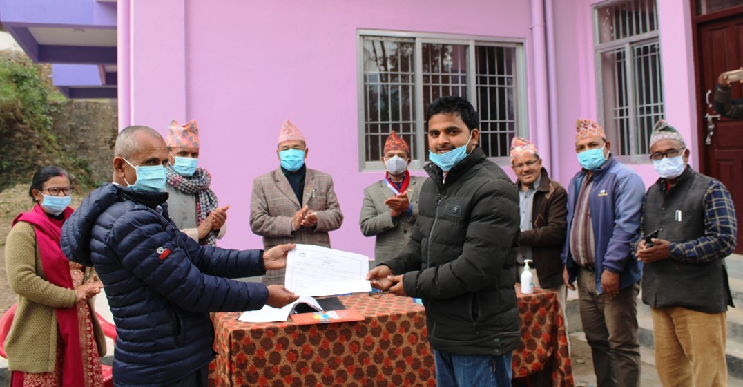 स्वास्थ्य  कार्यालयको नयाँ भवन हस्तान्तरण