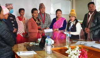 हलेसी तुवाचुङ नगरपालिकाद्वारा  ६४ जना महिलालाई कम्प्यूटर तालिम  