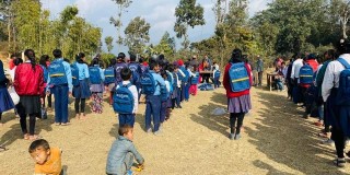 दलित तथा फरक क्षमता भएका छात्र/छात्रालाई झोला वितरण