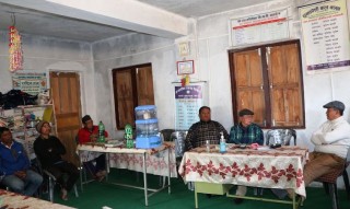 सडक कालोपत्रेमा भइरहेको ढिलासुस्तीका विषयमा स्थानीय सरकारको खबरदारी