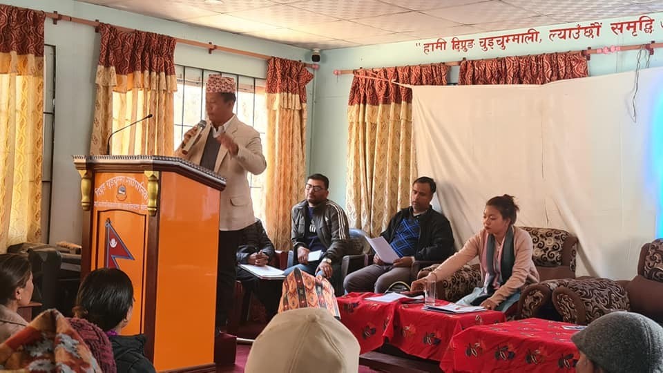 विद्यालयमा दिवा खाजा कार्यक्रम लागू गर्दै दिप्रुङ  चुईचुम्मा गाउँपालिका