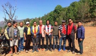खेलमैदानका लागि निःशुल्क जग्गा दान गर्ने जग्गादातालाई वडाको सम्मान 