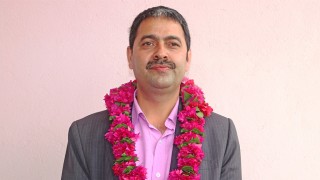 राष्ट्रियसभा उपनिर्वाचनमा बादललाई हराउँदै खिमलाल विजयी