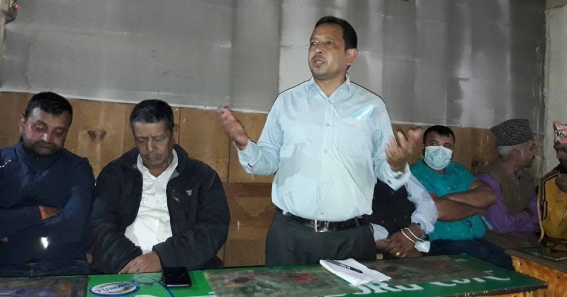 दिक्तेल रुपाकोट मझुवागढी नगरपालिकाको नगर सभापतिमा  श्रेष्ठको  उम्मेद्वारी घोषणा
