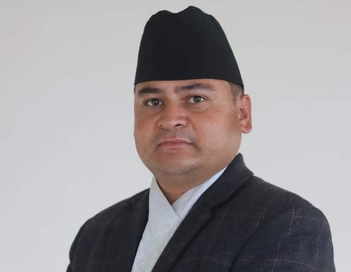 कांग्रेसको हलेसी नगर सभापतिमा रमेश राउतको उम्मेद्वारी घोषणा