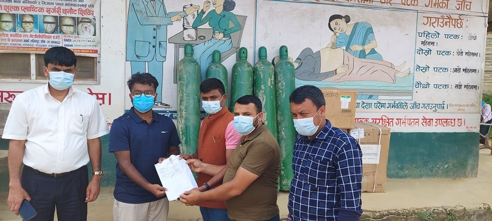 जिल्ला अस्पताललाई स्वास्थ्य सामग्री उपलव्ध