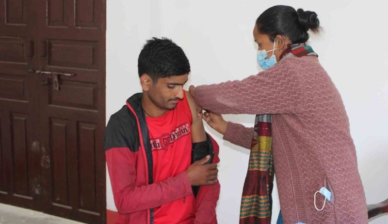 कोभिशिल्ड र एस्ट्रा जेनेकाको दोश्रो मात्राको खोप दिन सुरु 