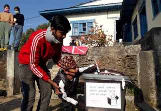 खोटाङमा स्ववियु निर्वाचनको विषयमा नमूना मतदान 