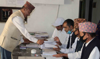 मनोनयन दर्ता सुरु, मनोनयनको पहिलो दिन  साना दल सक्रिय, ठूला दलले उम्मेद्वारी दर्ता गराउन सकेनन् 