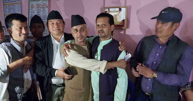 दिक्तेलमा पोखरेलले उम्मेदवारी फिर्ता लिएपछि तीर्थराज भट्टराई कांग्रेसको मेयरको उम्मेद्वार कायम