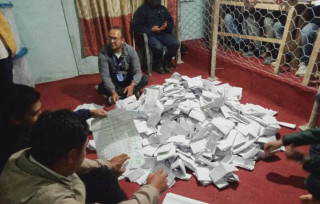 दिप्रुङ चुइचुम्मा र रावावेशीमा कांग्रेस र बराहपोखरी र केपीलासगढीमा  एमालेको अग्रता