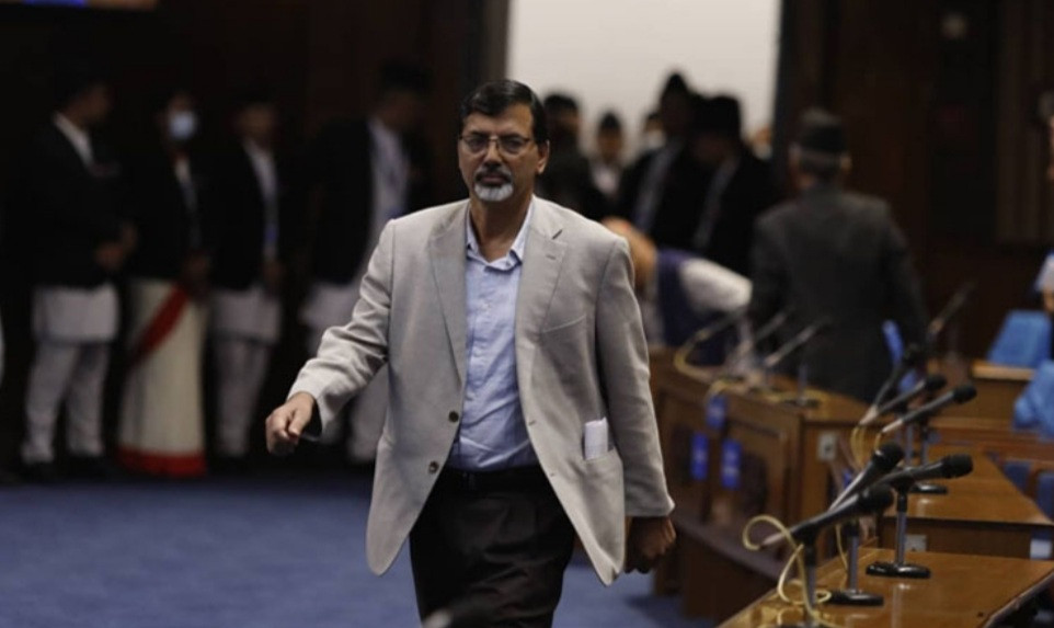 अर्थमन्त्री शर्माले दिए राजीनामा