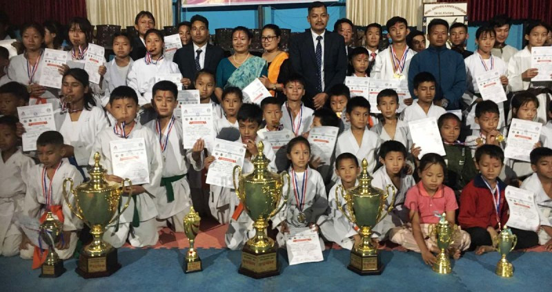 १३ औं जिल्ला स्तरिय सितोरियो कराते प्रतियोगीतामा दिक्तेल डोजो प्रथम 