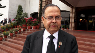 सत्ता गठबन्धनले बारम्बार संविधान मिच्यो : झलनाथ खनाल