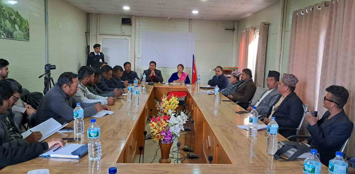 दुई महिनाभित्र खानेपानी आयोजनाको काम पुरा गर्न ठेकेदारलाई गराइयो कागज