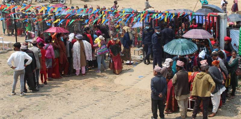 केपिलासगढीमा निशुल्क स्वास्थ्य शिविर सञ्चालन, एकैदिन ८७५ जनाले लिए सेवा
