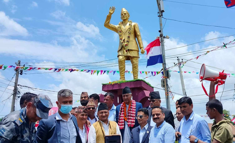 इनरुवामा बिपीको पूर्णकदको सालिक अनावरण