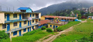 विद्यार्थीमा आँखा पाक्ने रोग देखिएपछि दुई विद्यालय बन्द