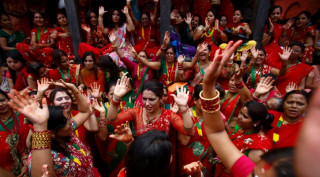 आज हरितालिका (तीज) व्रत, ‘तीजमा महिला, पुरुष दुवैले व्रत लिनुपर्छ’