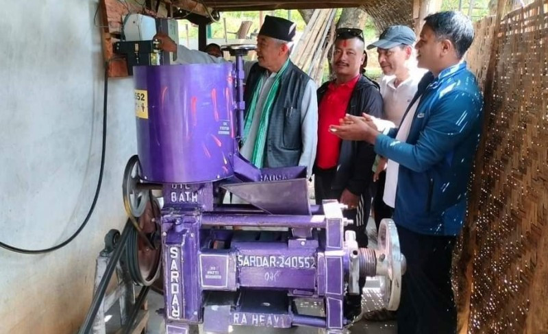 किसानका लागि गाउँपालिकाले ल्यायो तोरी पेल्ने मिल सञ्चालनमा