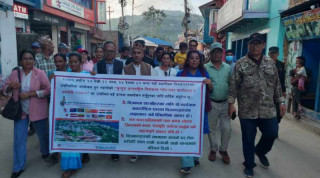 मुन्दुम अन्तर्राष्ट्रिय लाईभ चित्रकला तथा प्रदर्शनीको प्रचार–प्रसार गरिदै