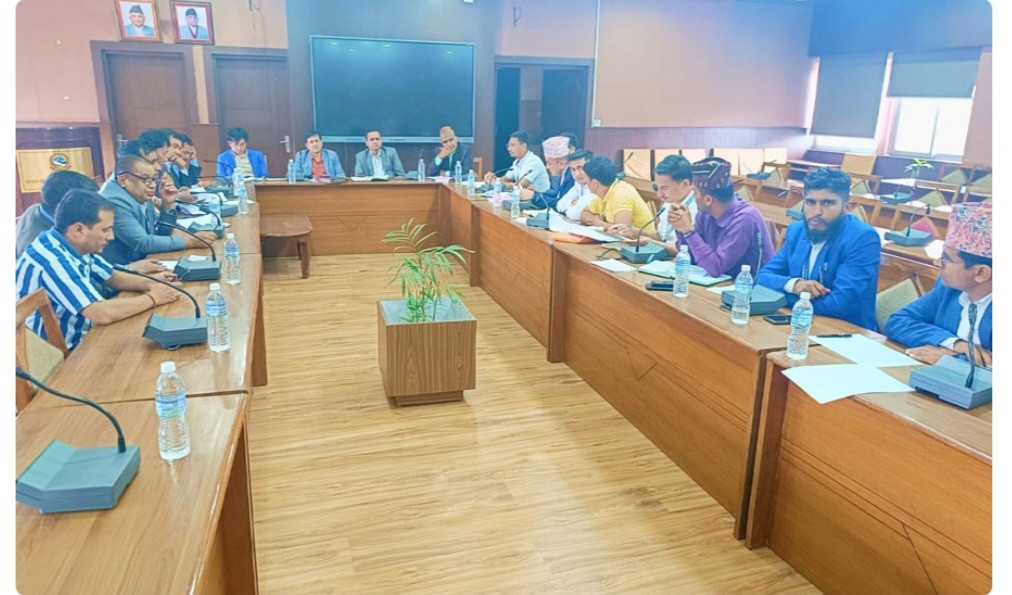 सरकार र आन्दोलनरत स्थानीय तहका कर्मचारीबीच वार्ता जारी