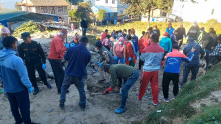 नगरपालिकाले सिंचाईगेट–माटिकोरे खेलमैदान जाने सडक श्रमदानबाट बनाउन सुरु