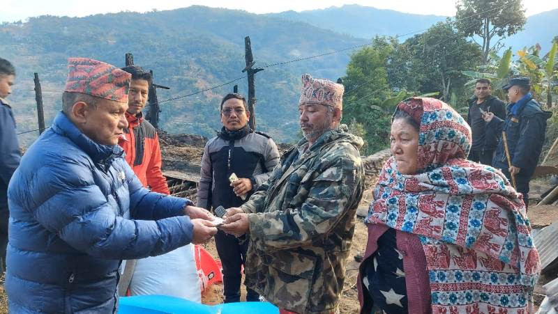 टेम्माका अग्नी पीडितलाई रेडक्रस र प्रशासनको सहयोग