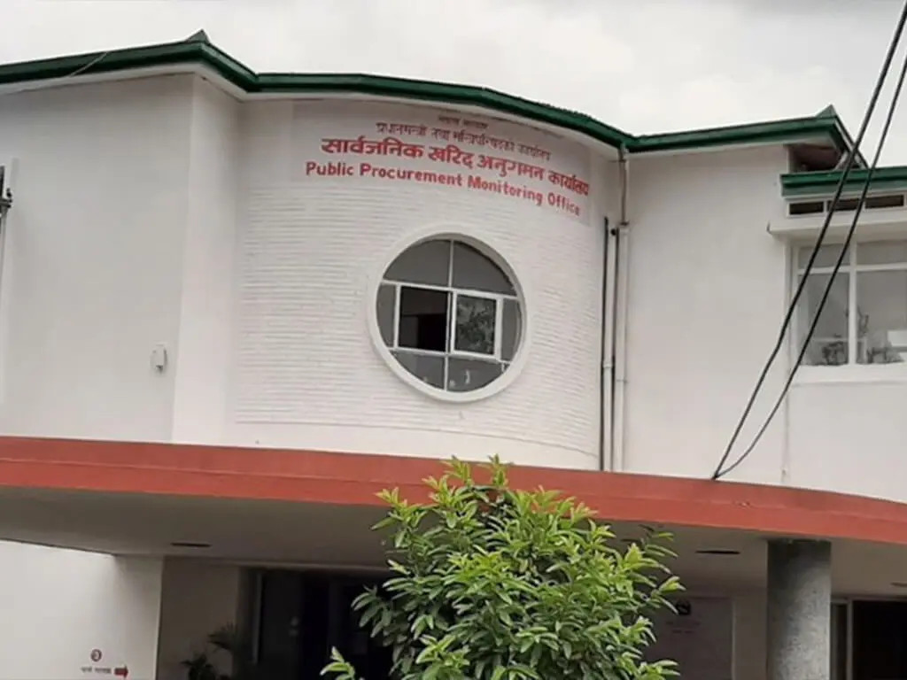 २२ ठेकेदार कम्पनी कालोसूचीमा (सूचीसहित)