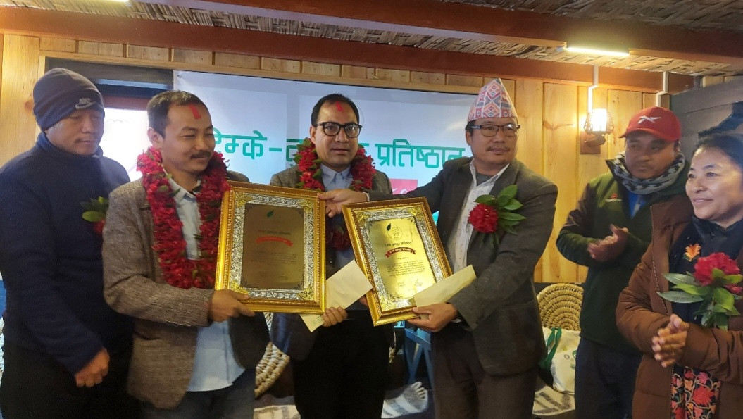 चित्रकार राई र कवि बानियाँलाई टेम्के तुवाचुङ पुरस्कार