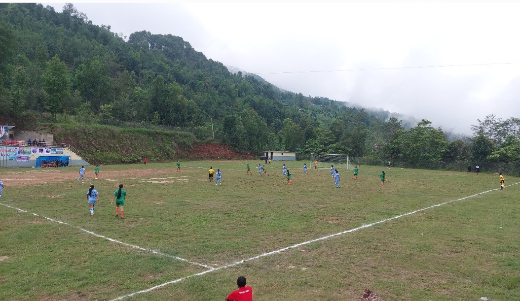 खोटाङमा प्रदेश स्तरिय महिला फुटबल प्रतियोगीता सुरु