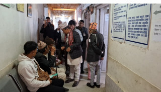 स्वास्थ्य मन्त्री राईद्वारा जिल्ला अस्पताल खोटाङको अनुगमन