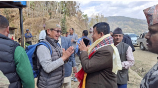 दिक्तेलको अस्पताल चौकदेखि साप्सुखोलासम्मको सडकको अनुगमन