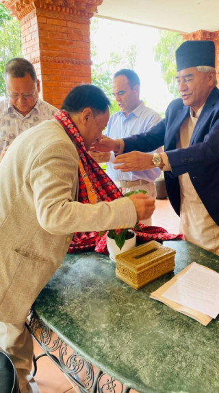 डाक्टर केके राई नेपाली कांग्रेसमा प्रवेश