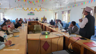 दिक्तेलबजारमा लामखुट्टेको लार्भा खोजी गरी नष्ट गरिने