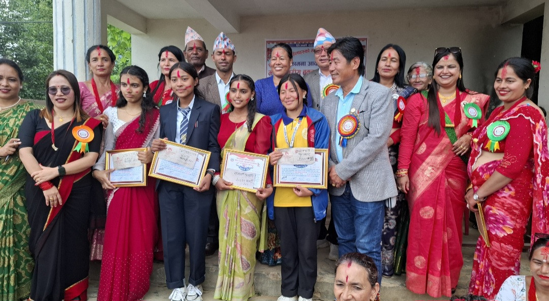 तीजको अवसरमा दिक्तेलमा मावि स्तरिय वक्तृत्वकला प्रतियोगीता