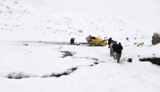 सोलुखुम्बुको लुबुचेमा हेलिकप्टर दुर्घटना, पाइलटको उद्धार