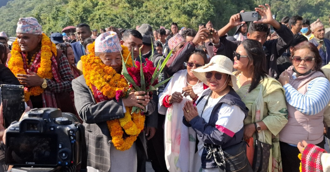 जिल्लामा विकासवादी नेताका रूपमा उभिदै मन्त्री भुपेन्द्र राई