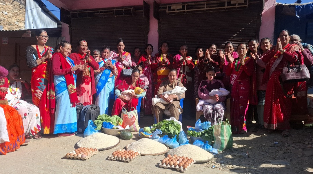 फुलवारी स्वास्थ्य आमा समूहद्वारा सुत्केरी भेटघाट