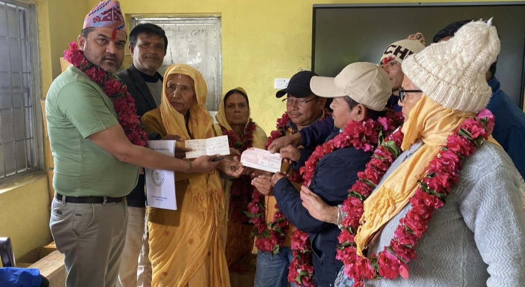 देवी आधारभूत विद्यालयमा दुई अक्षयकोष स्थापना