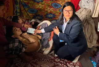 घरमै पुगेर अपाङ्गता भएका दुई दाजुभाइलाई नागरिकता