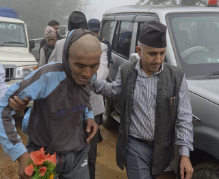 सडकमा भौँतारिएका खोटाङका ब्यानबहादुरको उद्धार